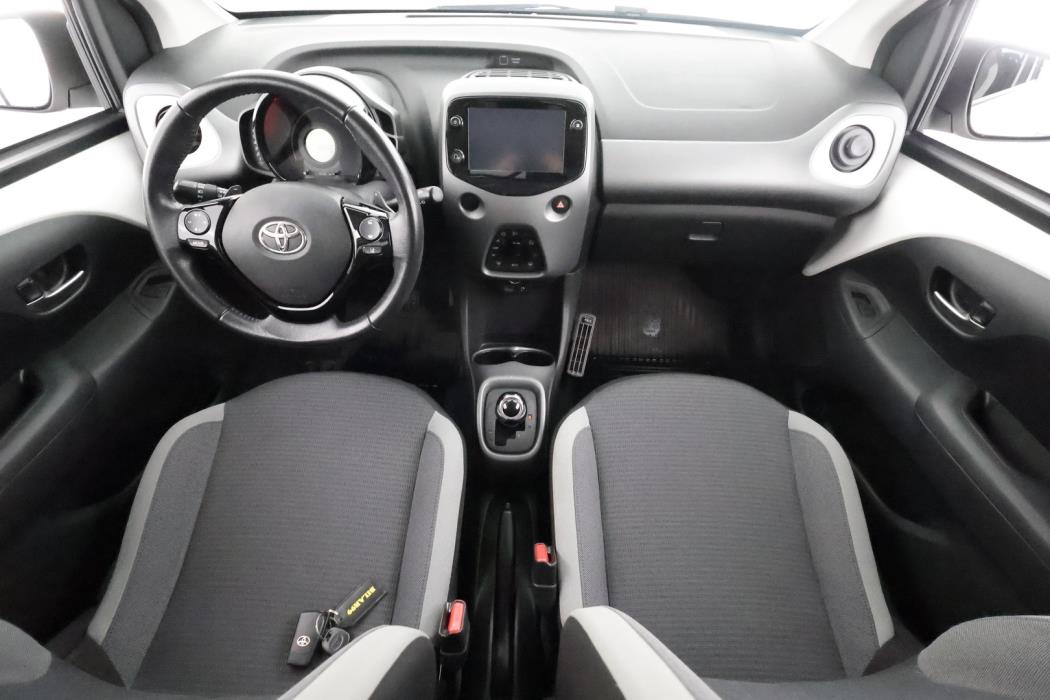 TOYOTA AYGO 2021