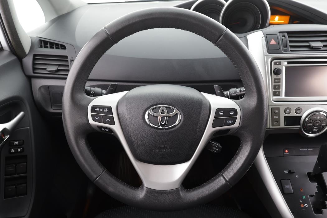 TOYOTA Verso 2012