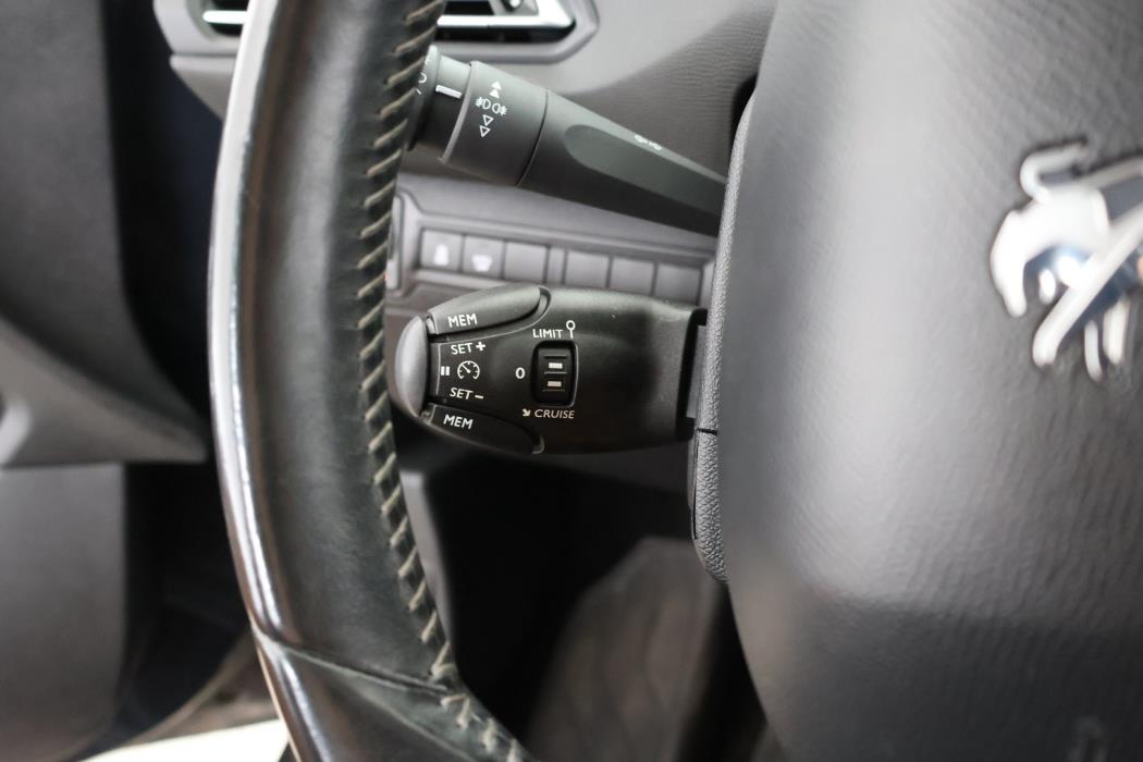 PEUGEOT 308 2014