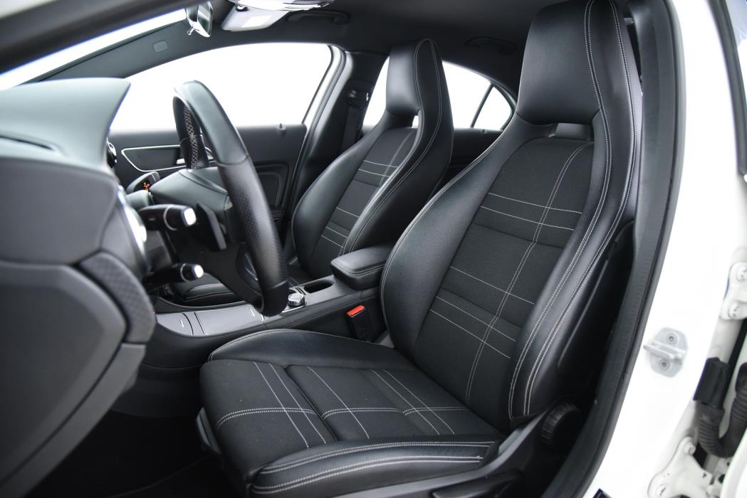 MERCEDES-BENZ A 2016