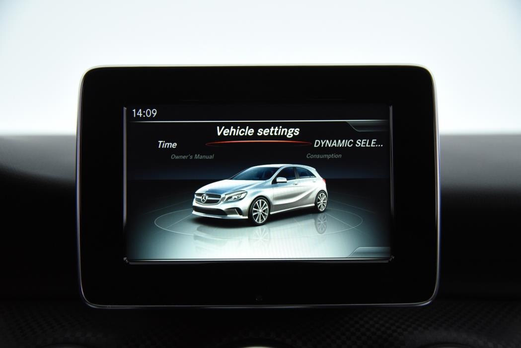 MERCEDES-BENZ A 2016