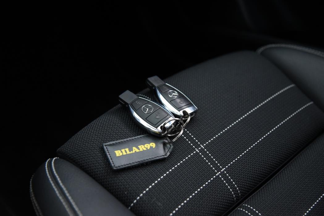 MERCEDES-BENZ A 2016