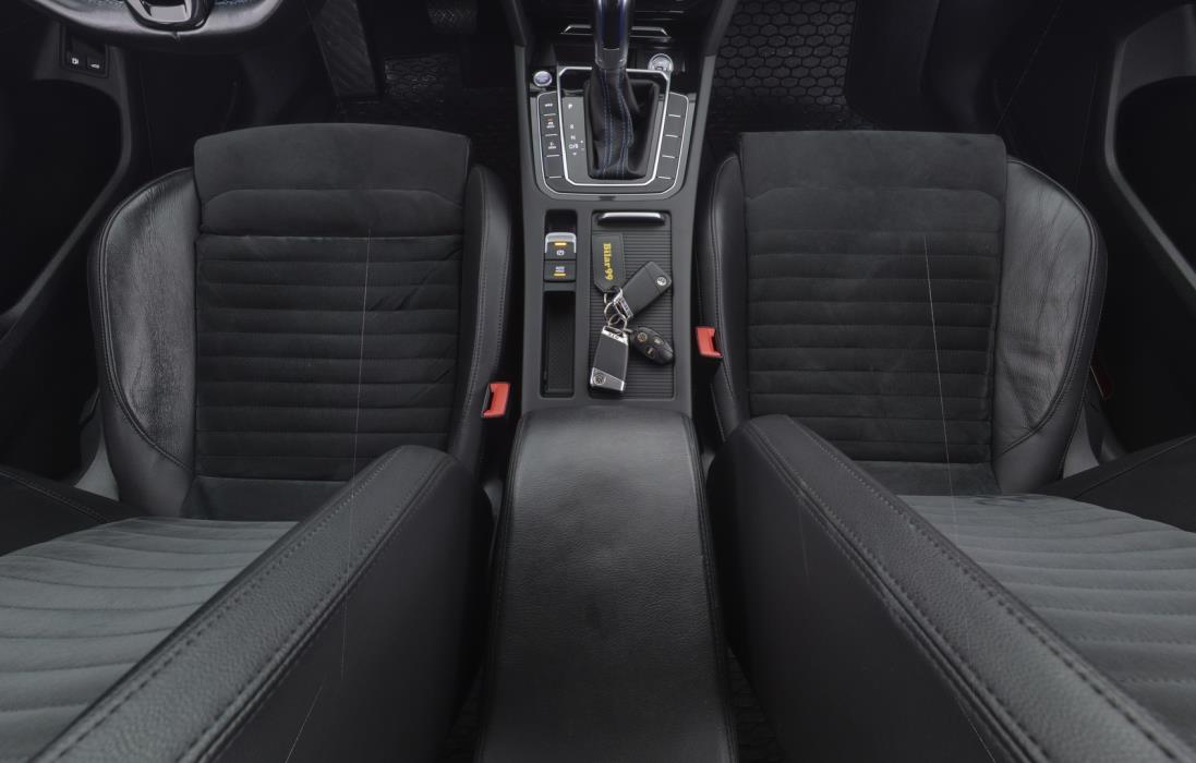 VOLKSWAGEN Passat 2016