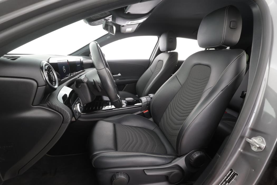 MERCEDES-BENZ A 2021