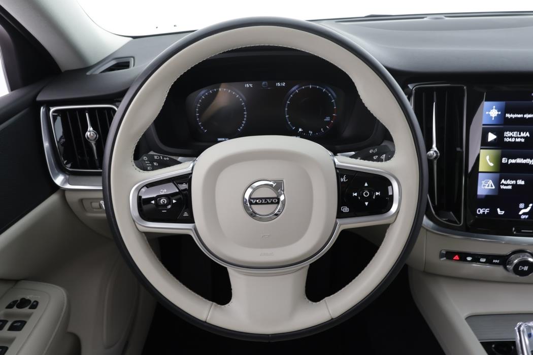 VOLVO S60 2021
