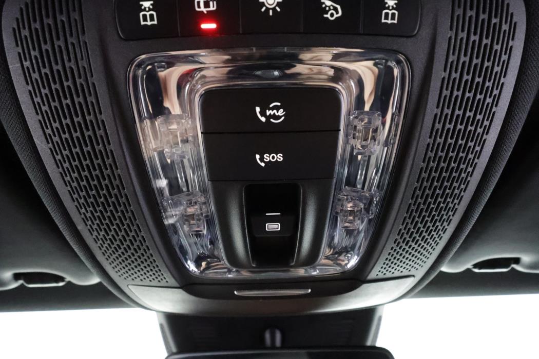 MERCEDES-BENZ A 35 AMG 2019
