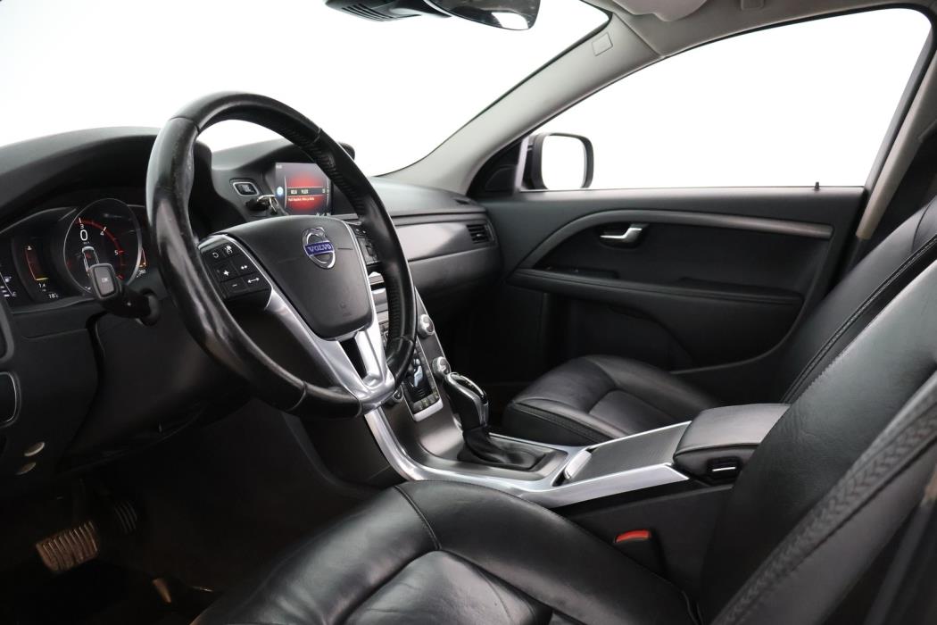 VOLVO XC70 2016
