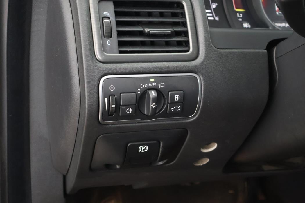 VOLVO XC70 2016