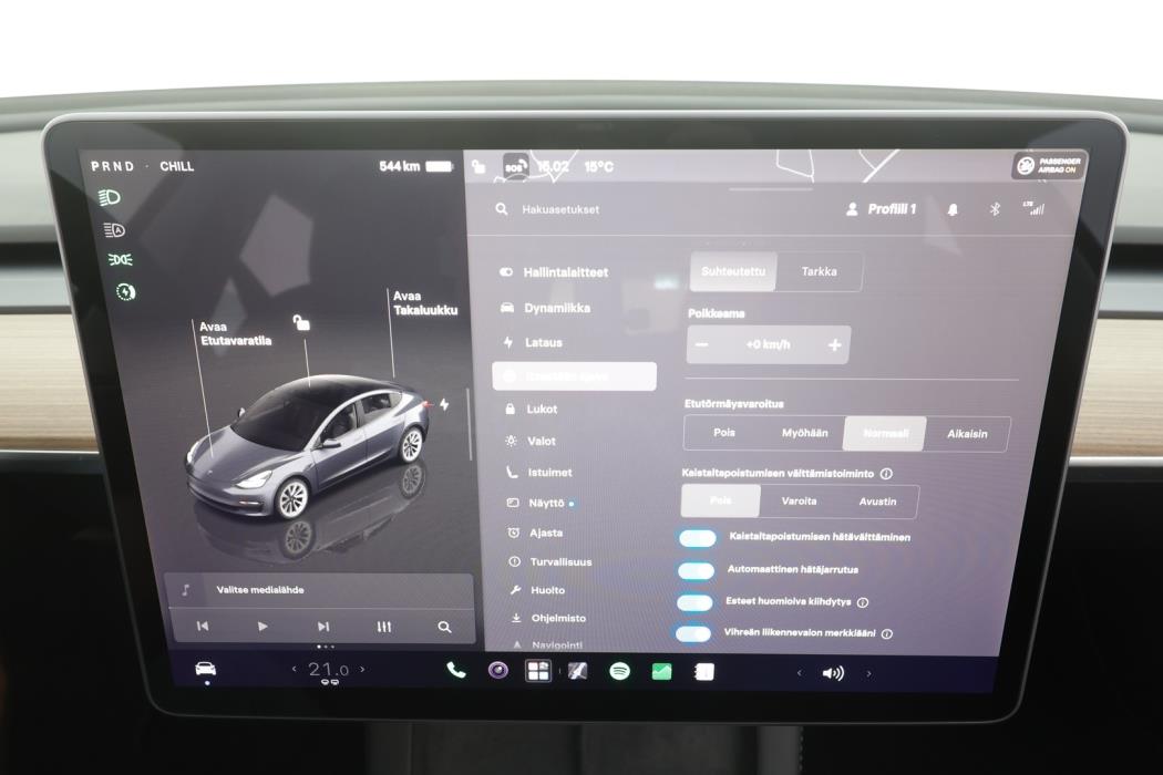 TESLA Model 3 2023