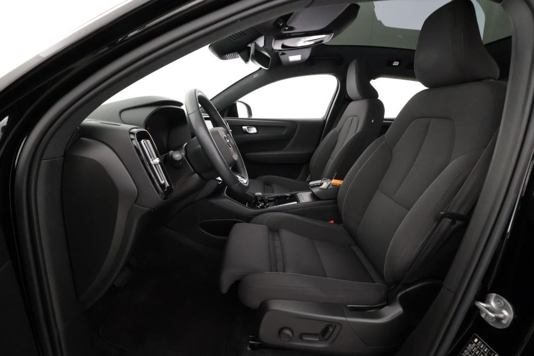 VOLVO C40 2023