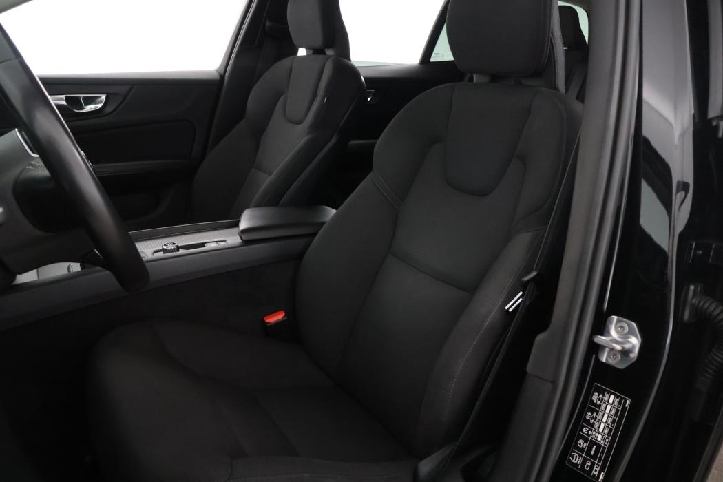VOLVO V60 2020