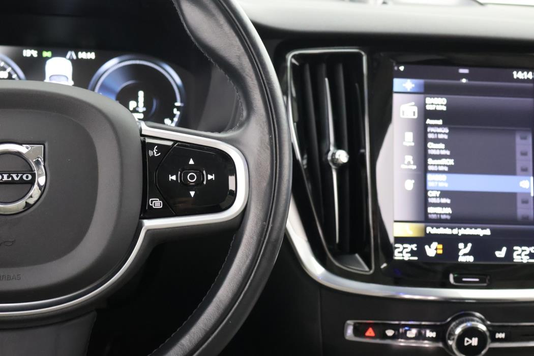 VOLVO V60 2020
