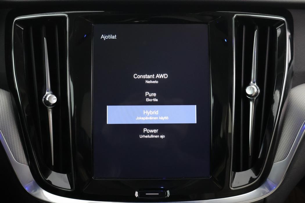 VOLVO V60 2020