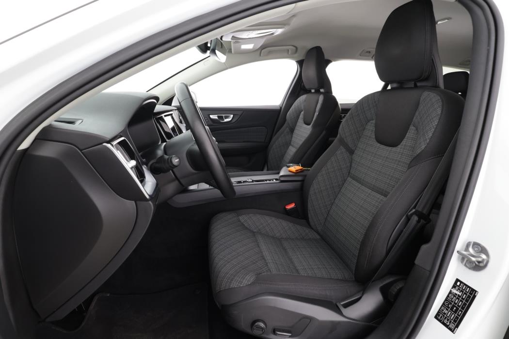 VOLVO V60 Cross Country 2023