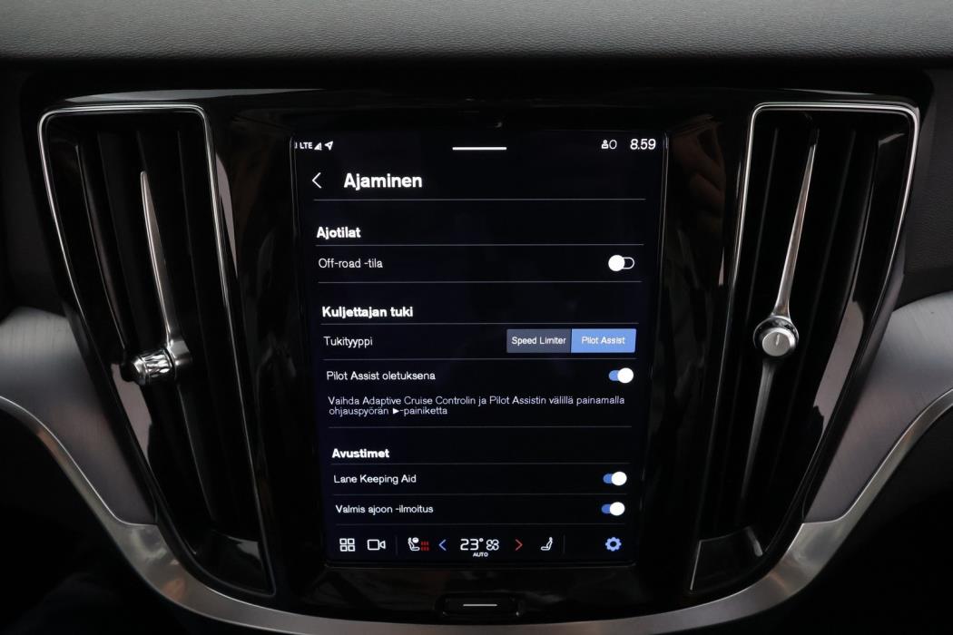 VOLVO V60 Cross Country 2023