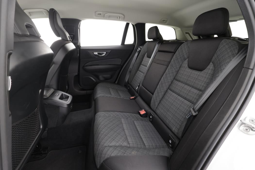 VOLVO V60 Cross Country 2023