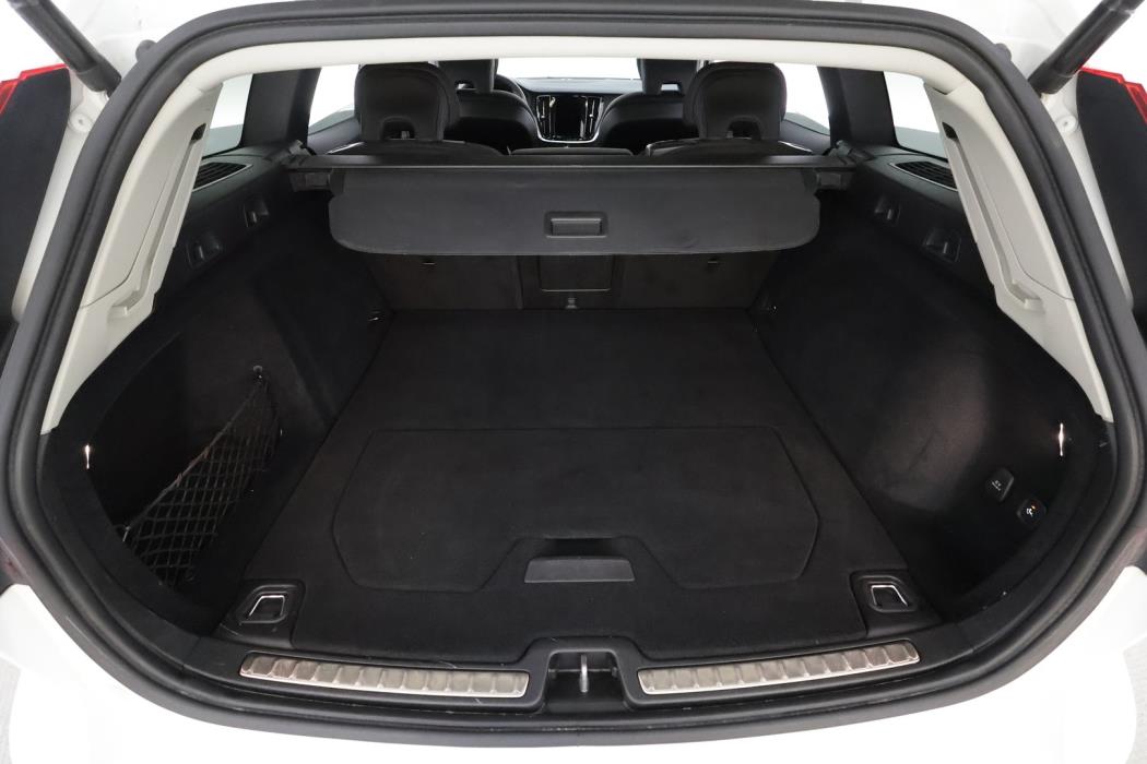 VOLVO V60 Cross Country 2023