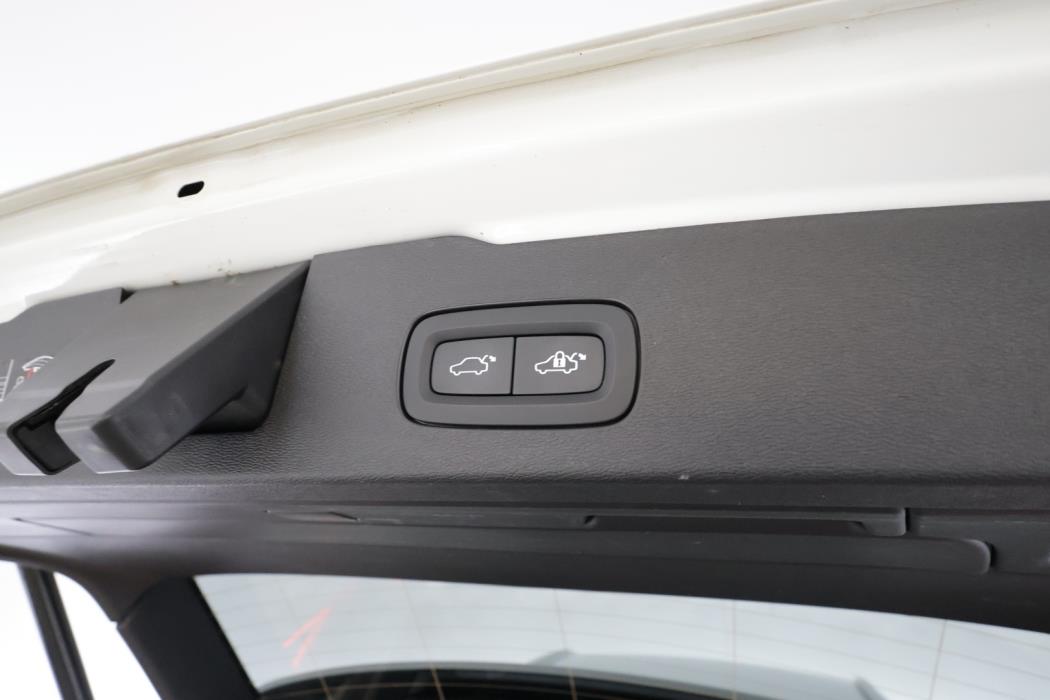 VOLVO V60 Cross Country 2023