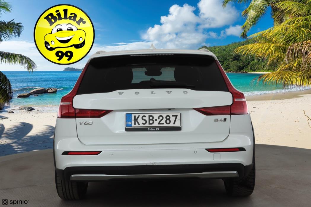 VOLVO V60 Cross Country 2023