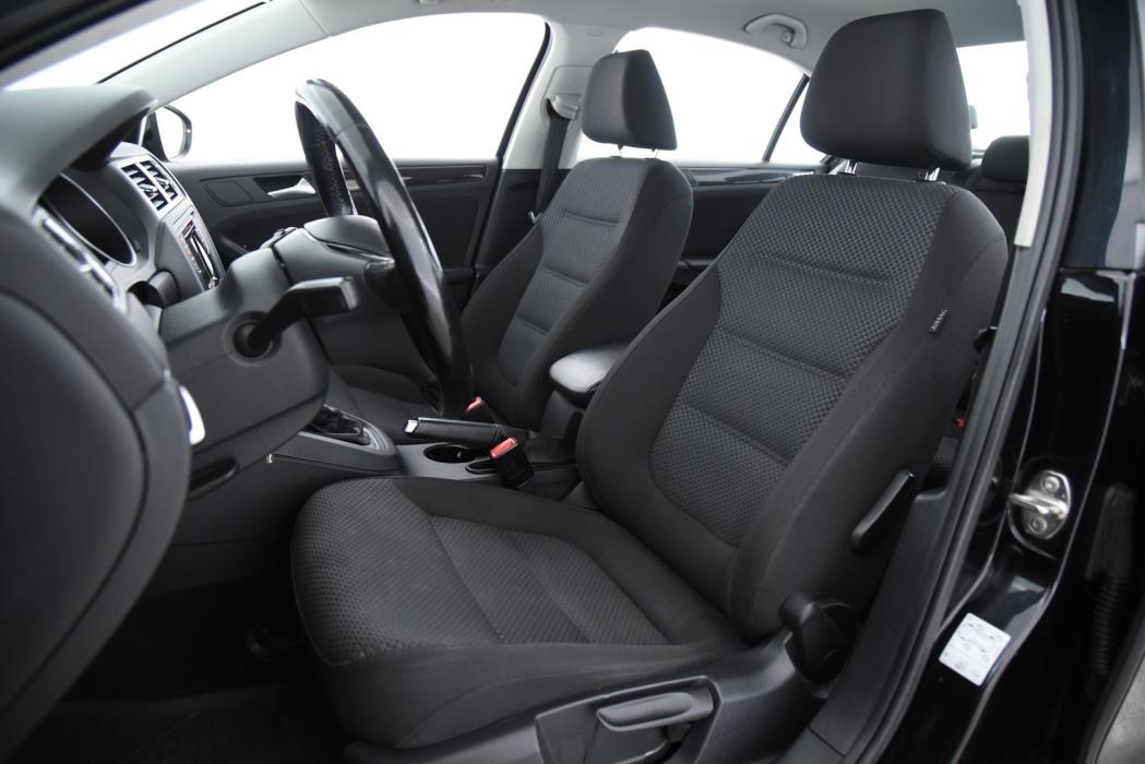 VOLKSWAGEN Jetta 2017