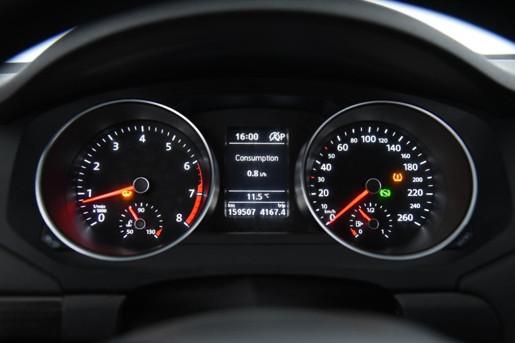 VOLKSWAGEN Jetta 2017