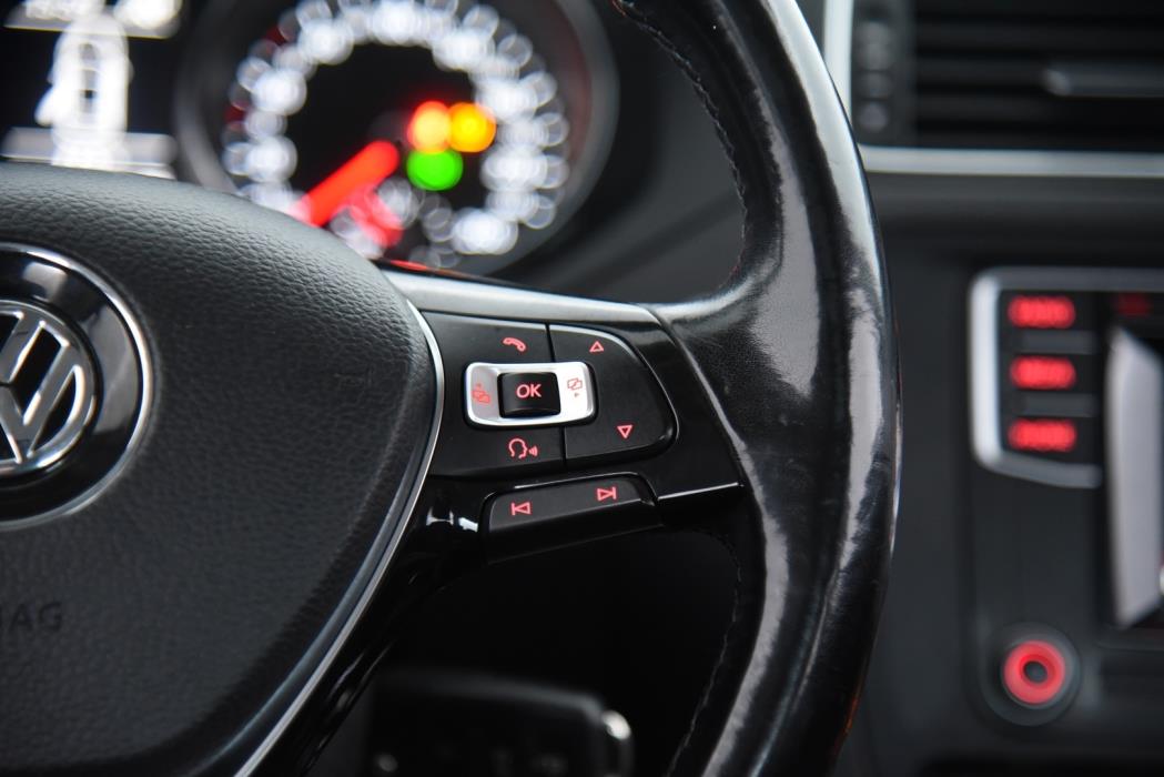 VOLKSWAGEN Jetta 2017