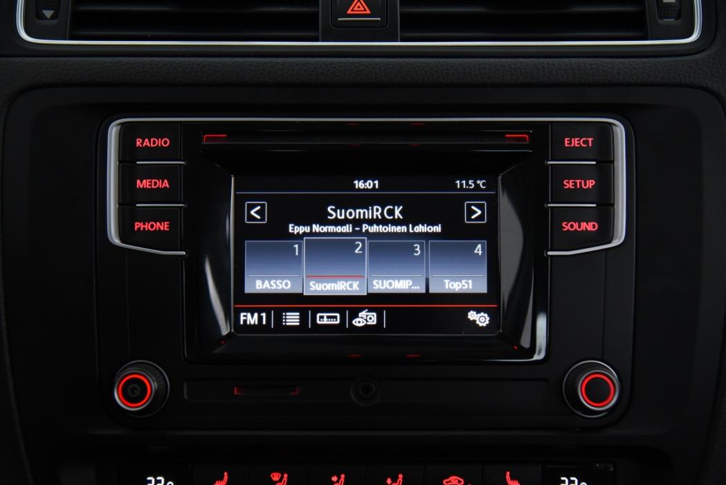 VOLKSWAGEN Jetta 2017