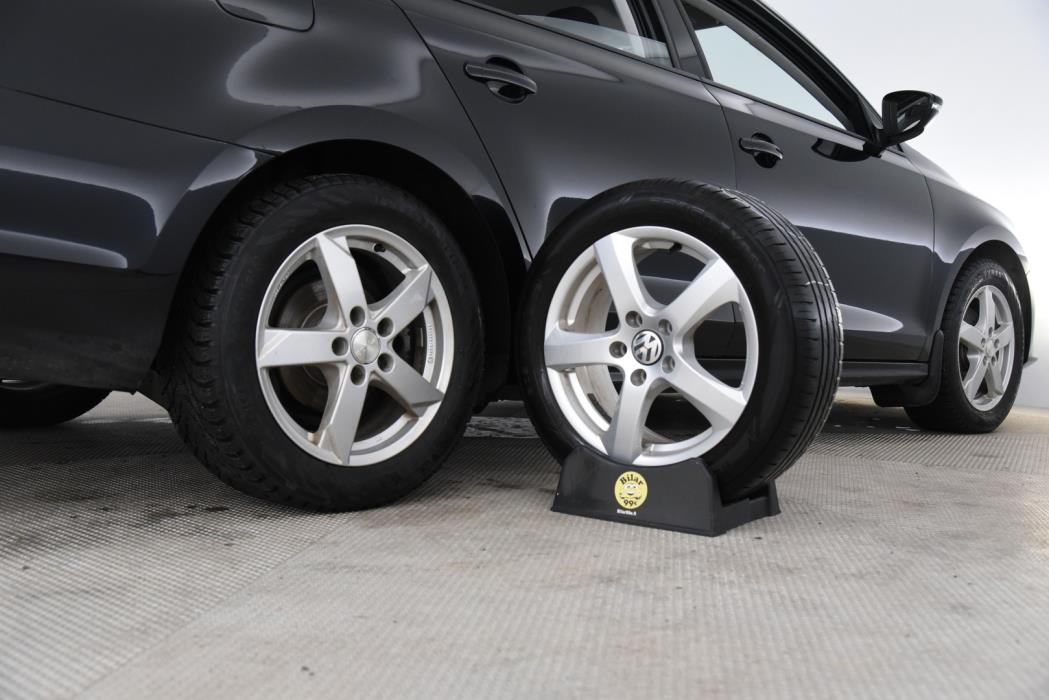 VOLKSWAGEN Jetta 2017