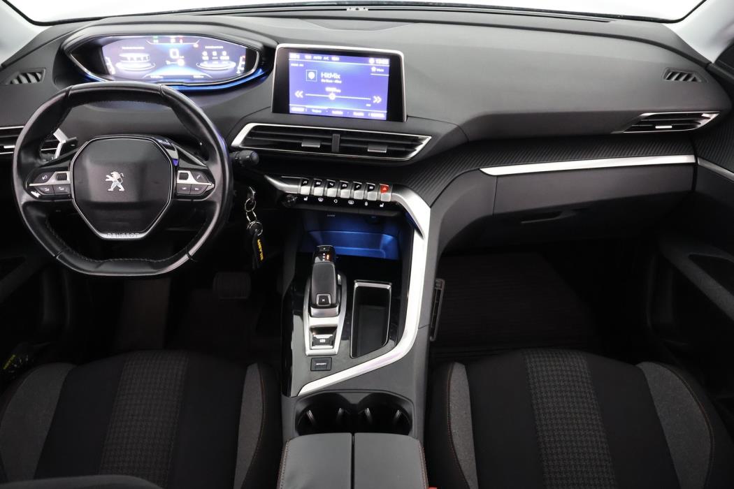 PEUGEOT 3008 2018