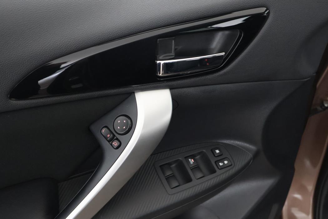 MITSUBISHI Eclipse Cross 2018