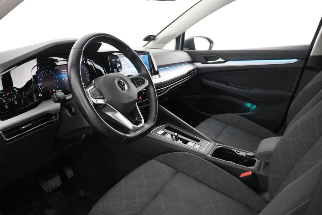 VOLKSWAGEN Golf 2021