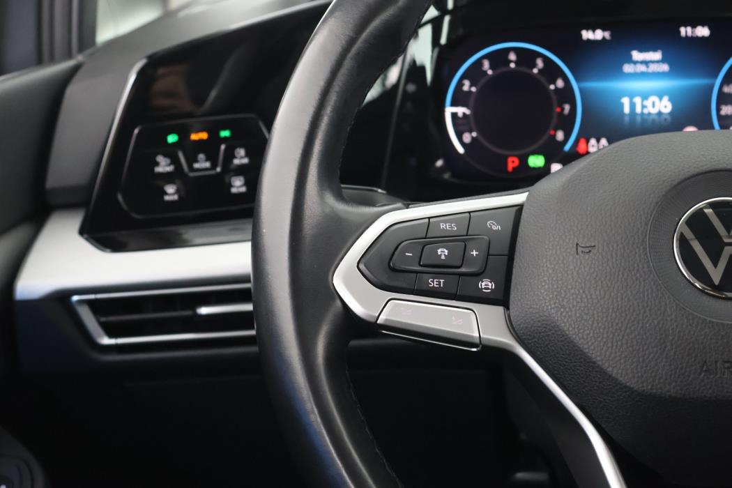 VOLKSWAGEN Golf 2021