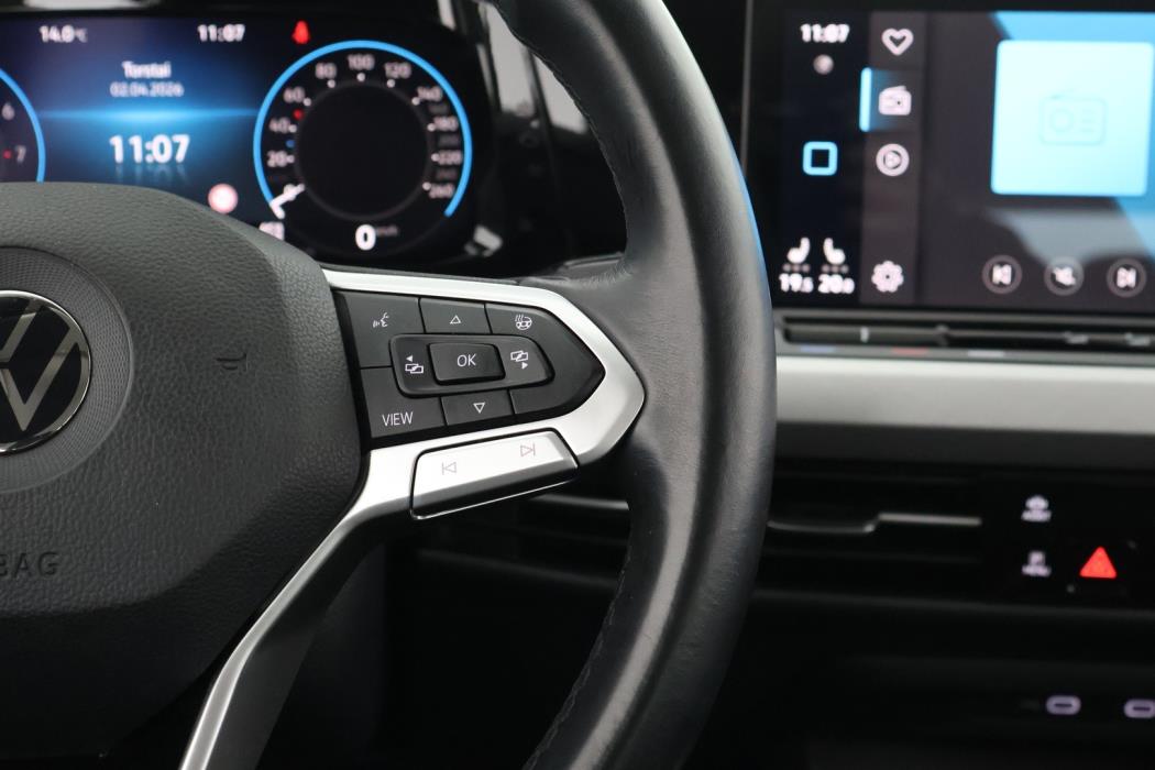 VOLKSWAGEN Golf 2021