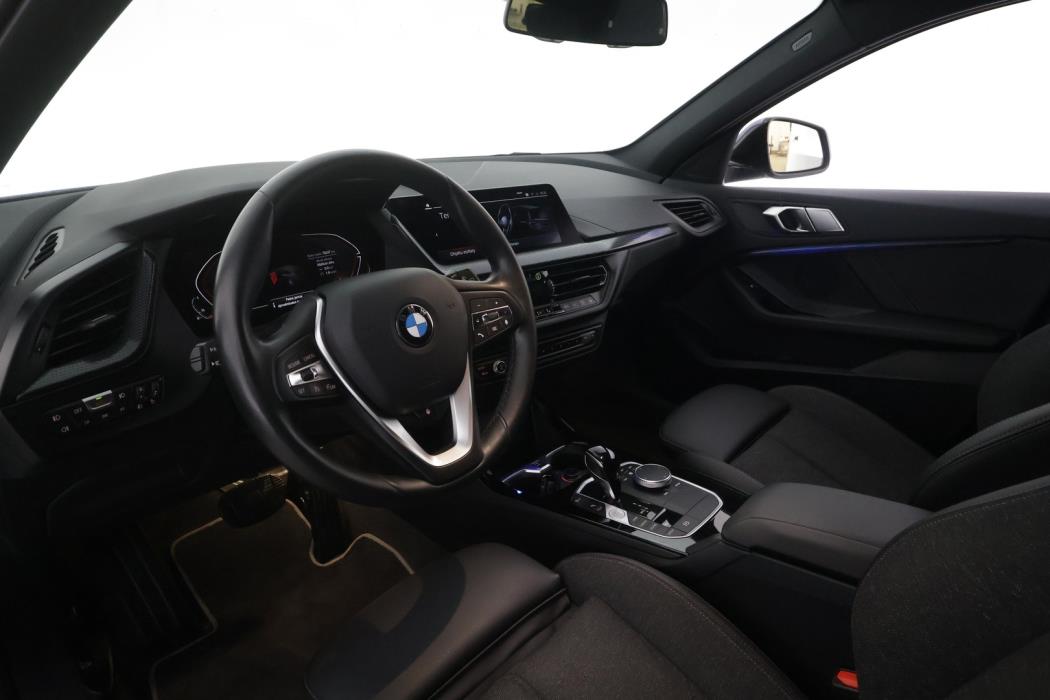 BMW 118 2022