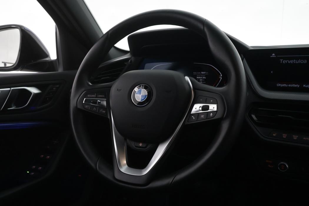 BMW 118 2022