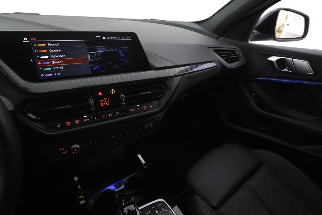 BMW 118 2022