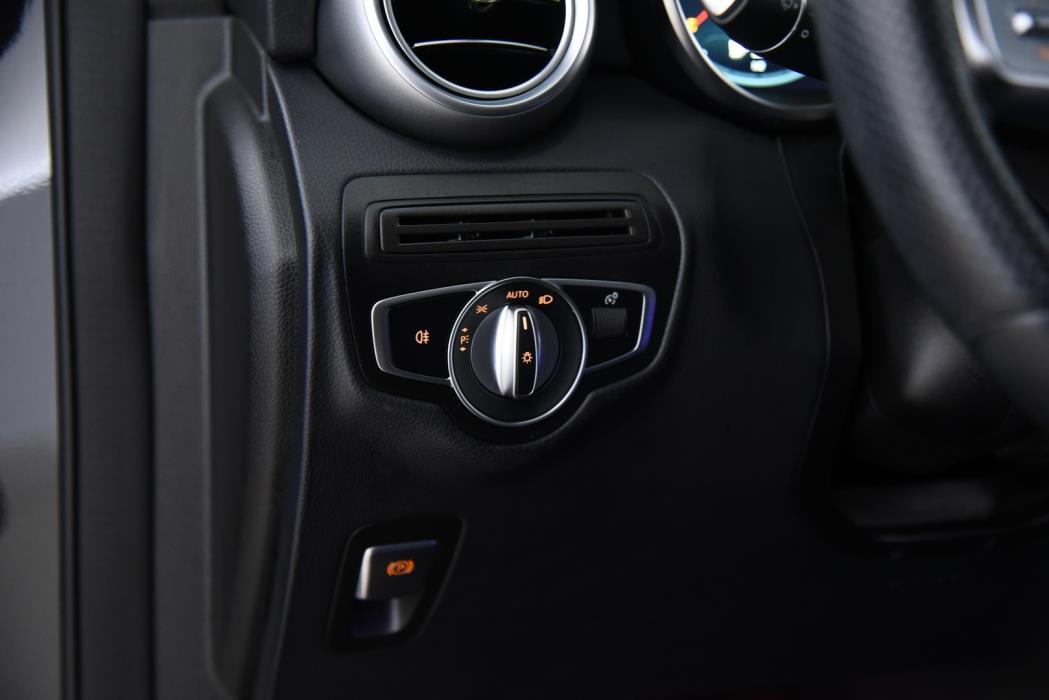 MERCEDES-BENZ GLC 2022