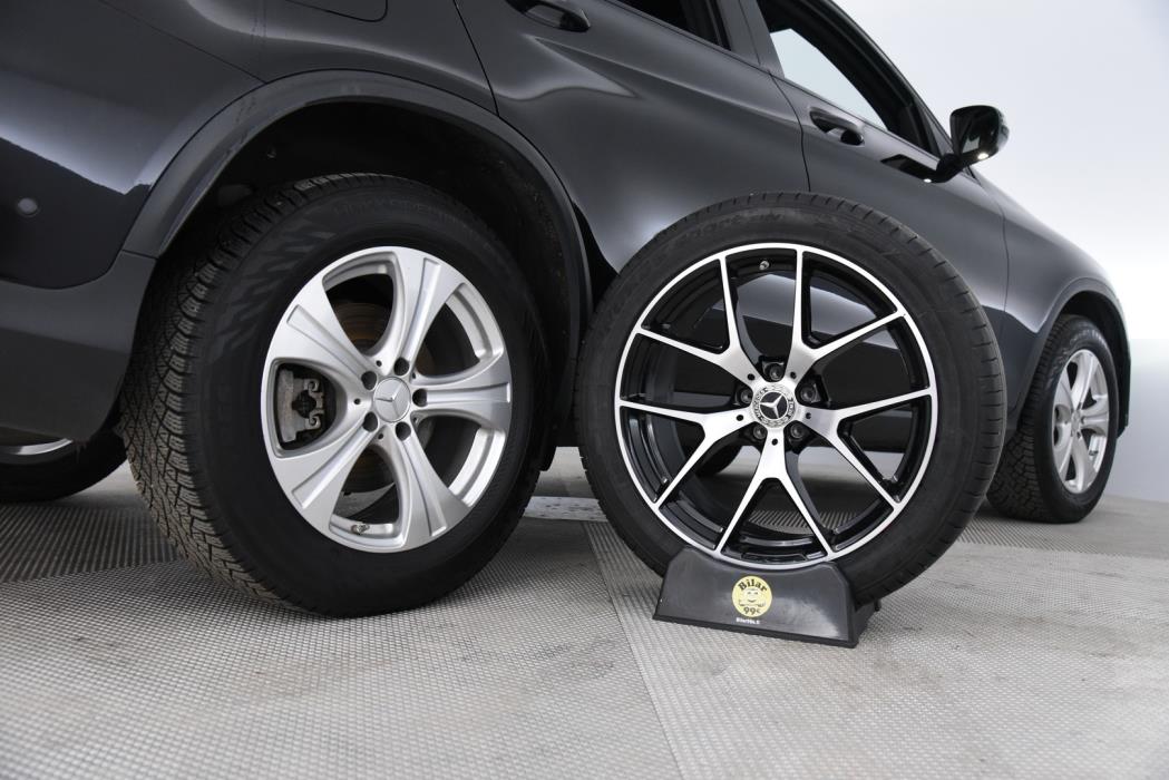 MERCEDES-BENZ GLC 2022