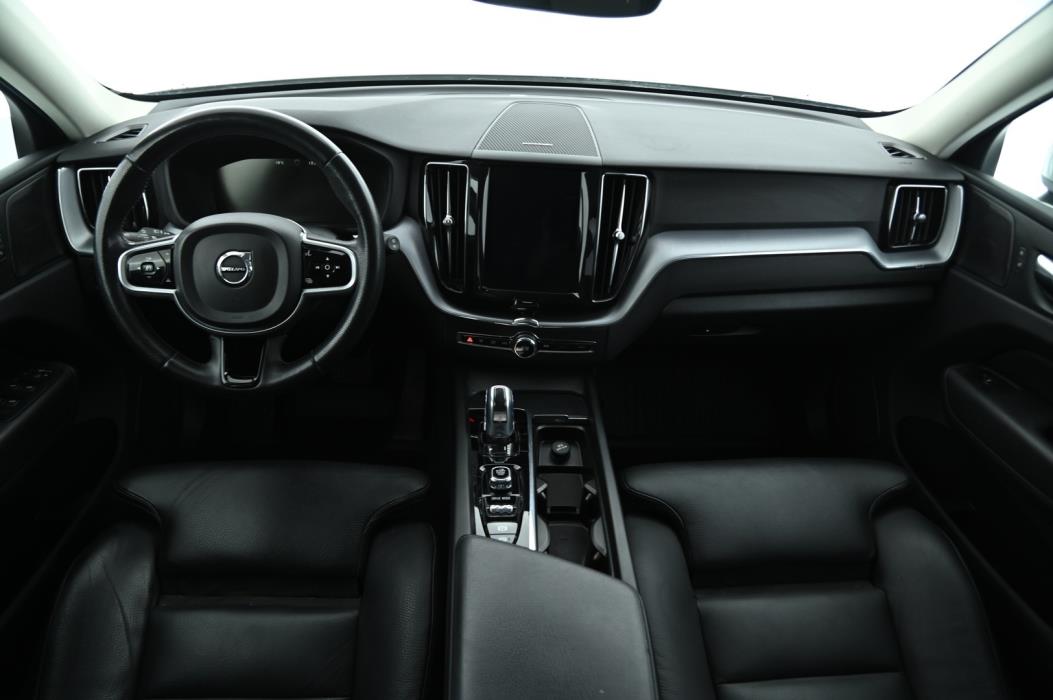 VOLVO XC60 2019