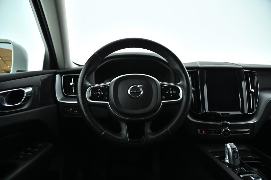 VOLVO XC60 2019