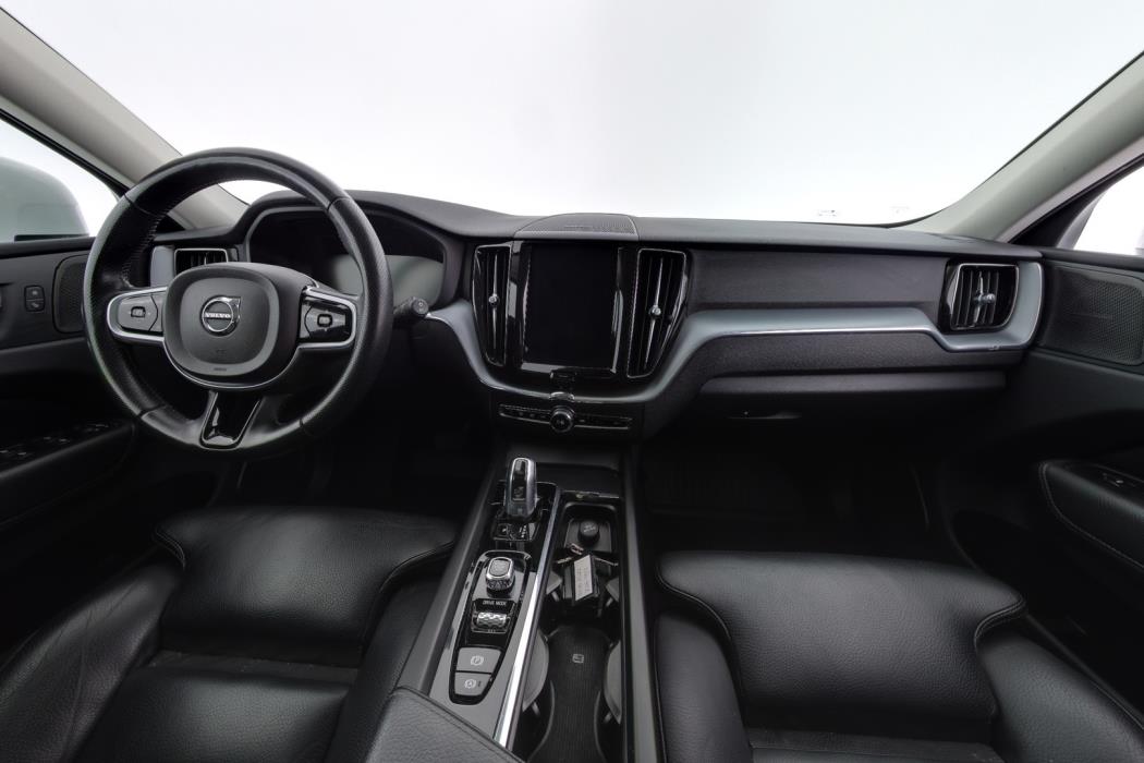 VOLVO XC60 2019