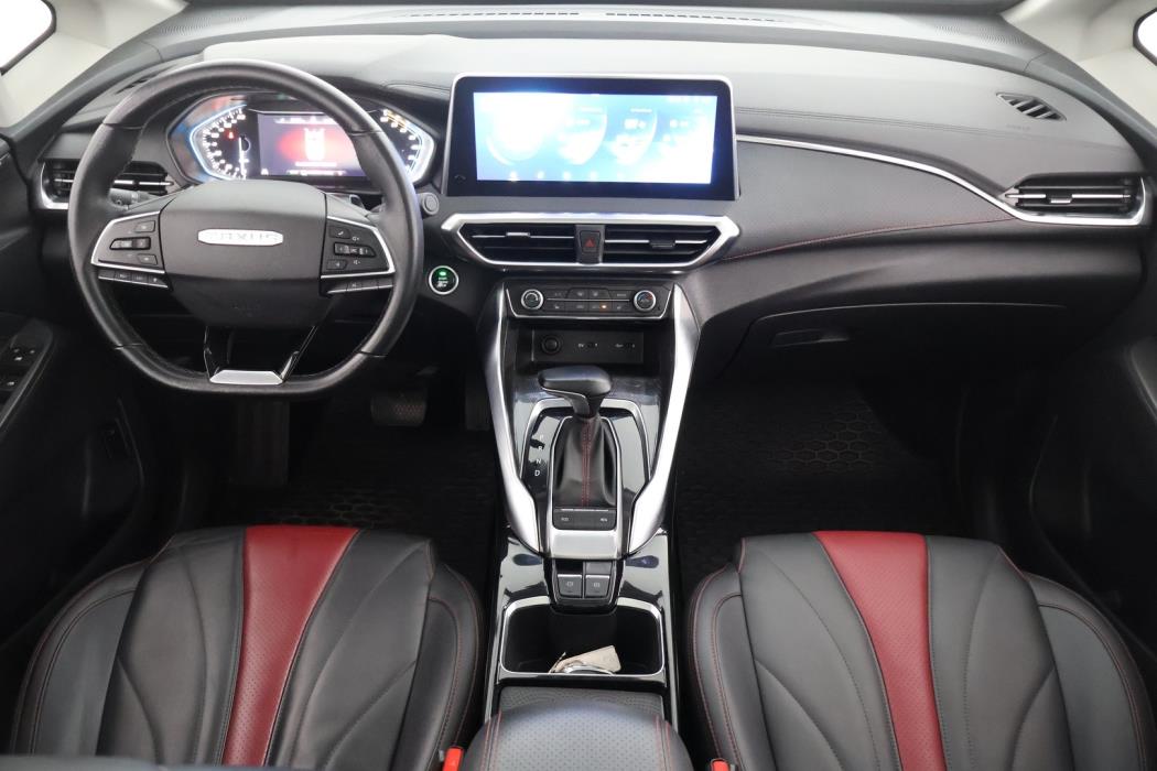 MAXUS Euniq 5 2021