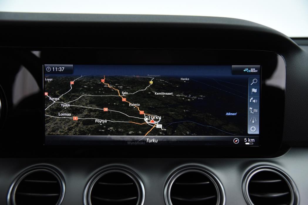 MERCEDES-BENZ E 2020