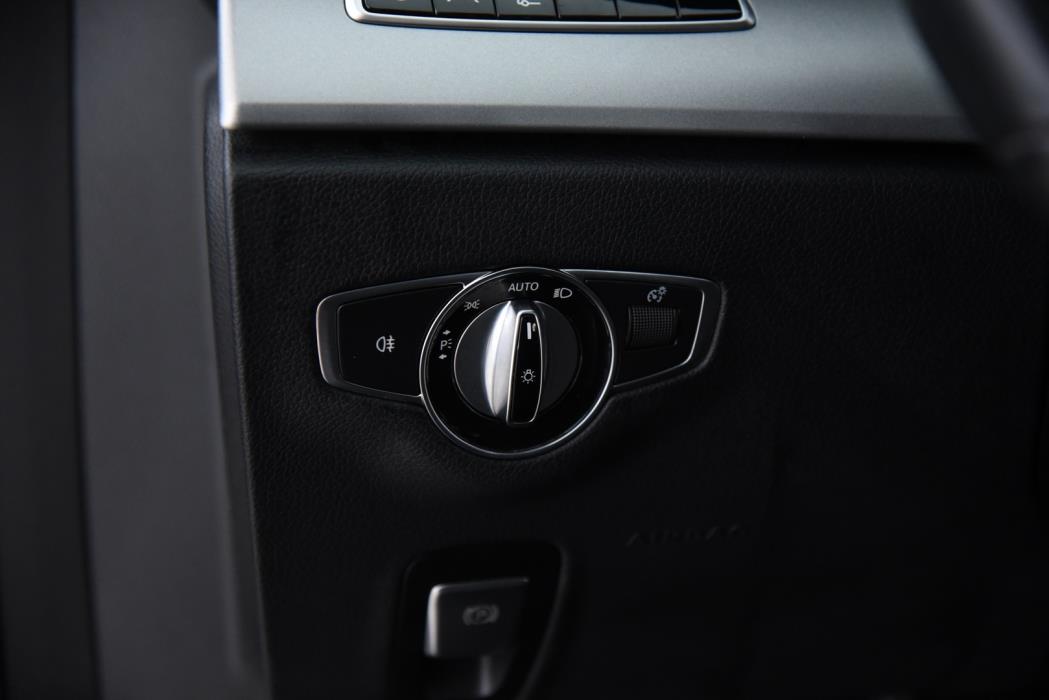 MERCEDES-BENZ E 2020