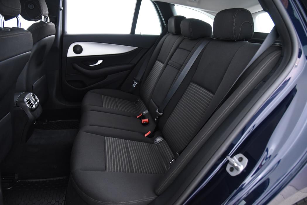 MERCEDES-BENZ E 2020