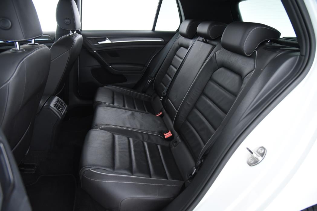 VOLKSWAGEN GOLF 2020