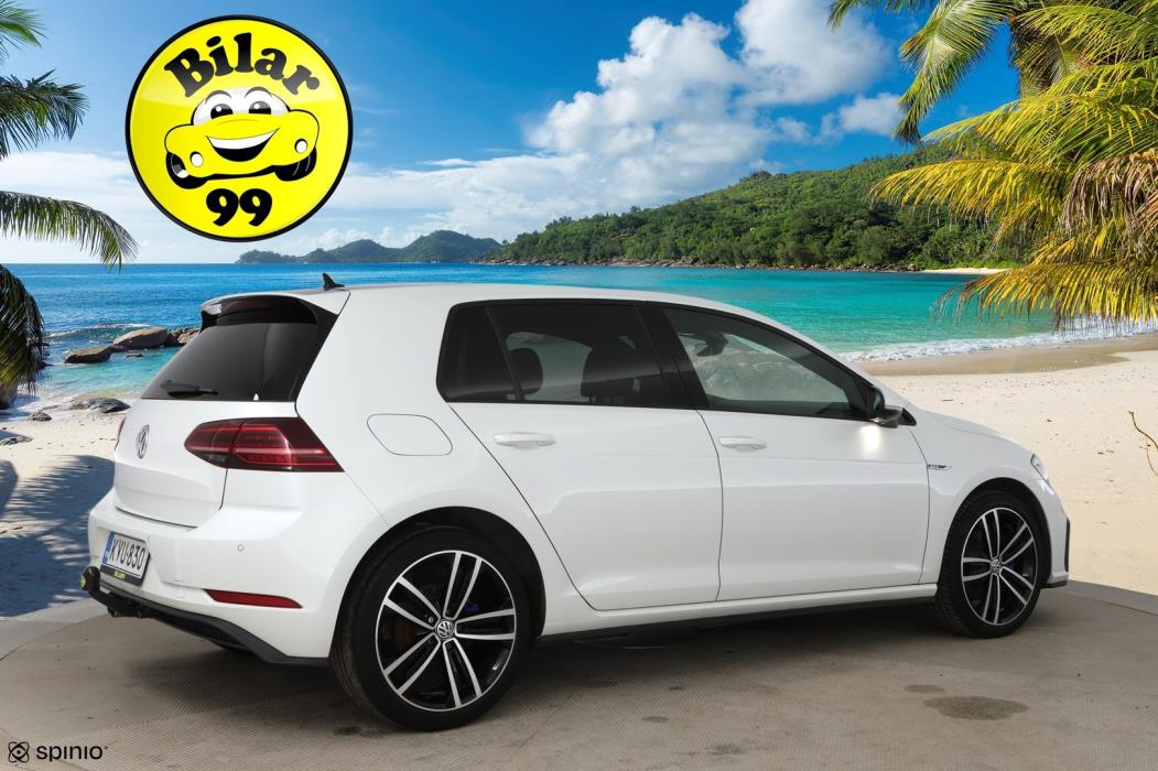 VOLKSWAGEN GOLF 2020