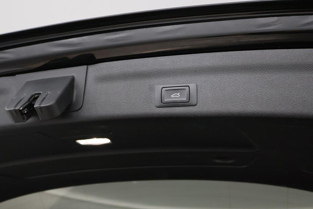 AUDI A6 2021