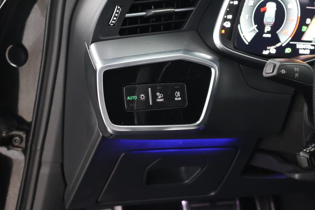 AUDI A6 2021