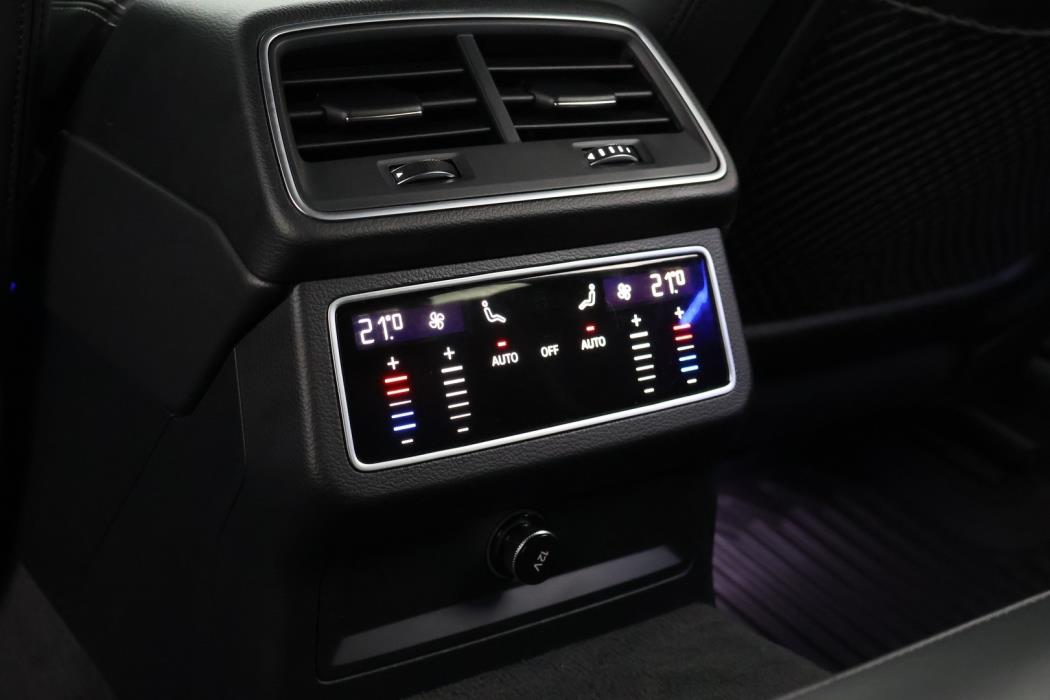 AUDI A6 2021